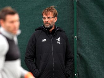 Sieht trotz eines 3:0-Vorsprungs noch ein hartes Stück Arbeit für sein Team: Liverpool-Coach Jürgen Klopp. Foto: Peter Byrne