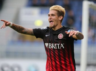 Robert Andrich muss die nächsten drei Spiele aussetzen Robert Andrich muss die nächsten drei Spiele aussetzen