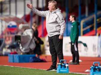 Coachte Deutschlands Fußball-Frauen auch im zweiten Spiel zum Sieg: Interimstrainer Horst Hrubesch. Foto: Sasa Pahic Szabo Coachte Deutschlands Fußball-Frauen auch im zweiten Spiel zum Sieg: Interimstrainer Horst Hrubesch. Foto: Sasa Pahic Szabo