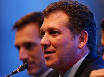 Dominguez und die CONMEBOL fordern 48 Teilnehmerländer Dominguez und die CONMEBOL fordern 48 Teilnehmerländer