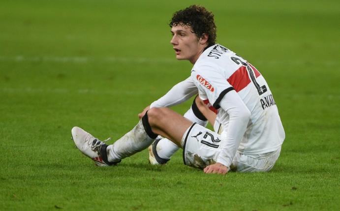 Benjamin Pavard mit Problemen am Sprunggelenk