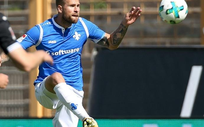 Anschlusstor: Tobias Kempe verwandelt einen Foulelfmeter