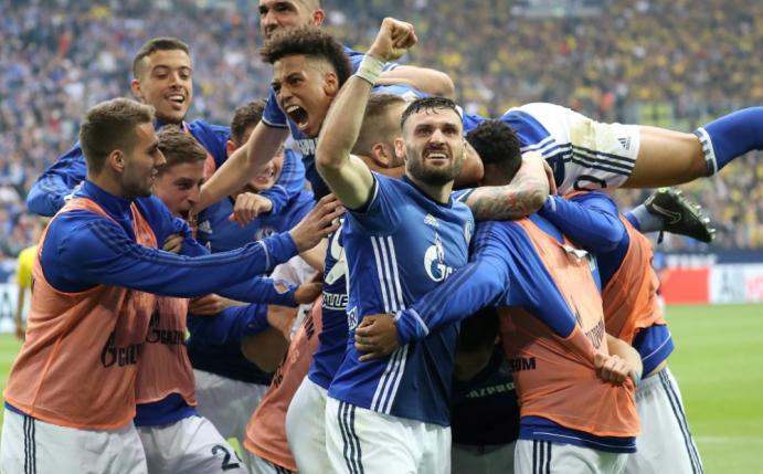 Ruhrpott-Derby: Schalker besiegen Dortmund mit 2:0