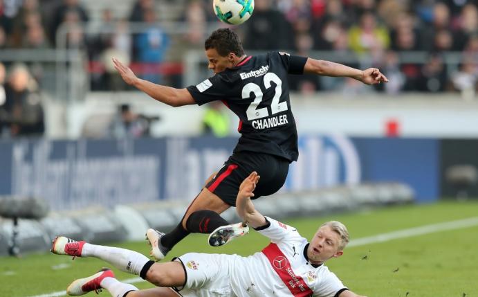 Andreas Beck (unten) fehlt dem VfB bis zum Saisonende