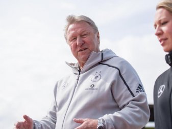 Bleibt womöglich länger Bundestrainer der deutschen Fußball-Frauen: Horst Hrubesch. Foto: Sasa Pahic Szabo Bleibt womöglich länger Bundestrainer der deutschen Fußball-Frauen: Horst Hrubesch. Foto: Sasa Pahic Szabo