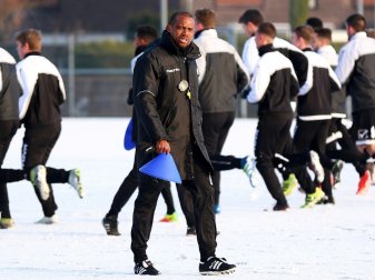 Oliseh beim Training mit seinem Ex-Klub Fortuna Sittard