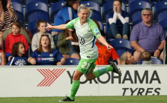 Wolfsburgs Lara Dickenmann freut sich über ihren Treffer zum 3:1 bei Chelsea. Foto: Paul Harding/PA Wire
