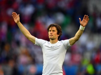 Gibt seinen Ausstand als Profi-Fußballer: Ex-BVB-Profi Tomas Rosicky. Foto: Uwe Anspach Gibt seinen Ausstand als Profi-Fußballer: Ex-BVB-Profi Tomas Rosicky. Foto: Uwe Anspach