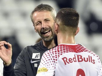 Will mit RB Salzburg ins Europa-Leage-Halbfinale und hat in der Bundesliga Begehrlichkeiten geweckt: Trainer Marco Rose (l). Foto: Hans Punz Will mit RB Salzburg ins Europa-Leage-Halbfinale und hat in der Bundesliga Begehrlichkeiten geweckt: Trainer Marco Rose (l). Foto: Hans Punz