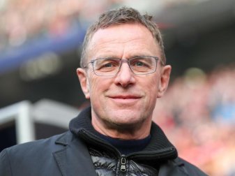 Will sich an Spekulationen um seine Person nicht beteiligen: RB-Sportdirektor Ralf Rangnick. Foto: Jan Woitas Will sich an Spekulationen um seine Person nicht beteiligen: RB-Sportdirektor Ralf Rangnick. Foto: Jan Woitas