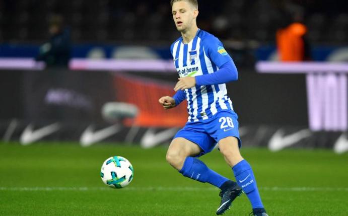 Wird Hertha BSC auf unbestimmte Zeit fehlen: Mittelfeldspieler Arne Maier. Foto: Soeren Stache/dpa
