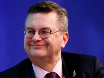 DFB-Präsident Grindel reist am 6. Mai nach Russland DFB-Präsident Grindel reist am 6. Mai nach Russland