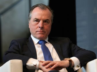 Tönnies zeigt sich enttäuscht von Meyer und Goretzka Tönnies zeigt sich enttäuscht von Meyer und Goretzka