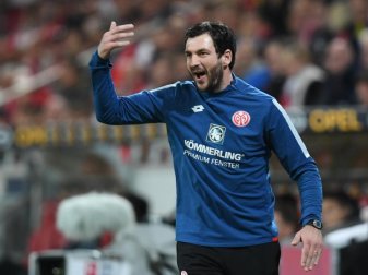 Mainz-Coach Sandro Schwarz nimmt sein Team gegen RB Leipzig in die Pflicht. Foto: Arne Dedert/dpa Mainz-Coach Sandro Schwarz nimmt sein Team gegen RB Leipzig in die Pflicht. Foto: Arne Dedert/dpa