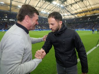 Domenico Tedesco (r.) vor Vertragsverlängerung Domenico Tedesco (r.) vor Vertragsverlängerung