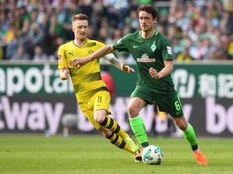 Torschützen unter sich: Werders Thomas Delaney (r) und Dortmunds Marco Reus. Foto: Carmen Jaspersen Torschützen unter sich: Werders Thomas Delaney (r) und Dortmunds Marco Reus. Foto: Carmen Jaspersen