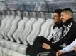 Mario Gomez (l) und Sandro Wagner wollen beide zur WM in Russland. Foto: Marius Becker