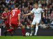 Toni Kroos (r) hat mit Real Madrid erneut das Champions-League-Finale erreicht. Foto: Andreas Gebert