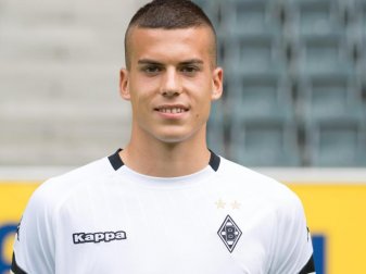 Mönchengladbachs László Bénes fällt für den Rest der Saison wegen einer OP aus. Foto: Marius Becker