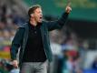 Hoffenheims Trainer Julian Nagelsmann spornt seine Reservisten an. Foto: Uwe Anspach