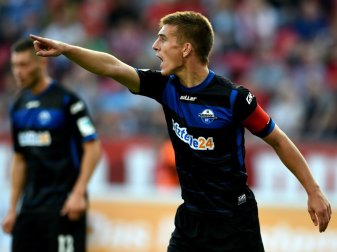 Hünemeier spielte von 2013 bis 2015 schon für Paderborn Hünemeier spielte von 2013 bis 2015 schon für Paderborn