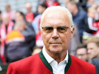 DFB zahlte viel Geld an Beckenbauers Stiftung DFB zahlte viel Geld an Beckenbauers Stiftung