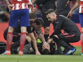 Laurent Koscielny muss sehr lange pausieren Laurent Koscielny muss sehr lange pausieren