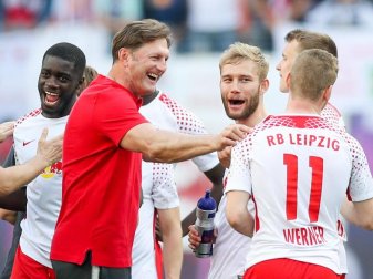 Leipzigs Cheftrainer Ralph Hasenhüttl kommt bei seinen Spielern gut an. Foto: Jan Woitas Leipzigs Cheftrainer Ralph Hasenhüttl kommt bei seinen Spielern gut an. Foto: Jan Woitas