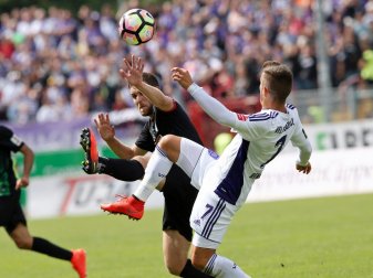 Bashkim Renneke (r.) bleibt bis 2020 in Osnabrück Bashkim Renneke (r.) bleibt bis 2020 in Osnabrück