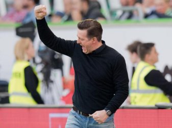 Trainer Christian Titz glaubt weiter an den Klassenerhalt des HSV. Foto: Julian Stratenschulte Trainer Christian Titz glaubt weiter an den Klassenerhalt des HSV. Foto: Julian Stratenschulte