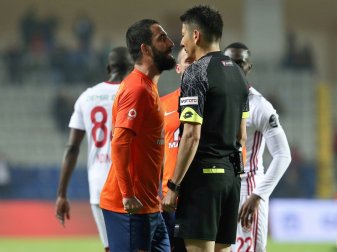 Arda Turan wurde mit einer Rekordstrafe belegt Arda Turan wurde mit einer Rekordstrafe belegt