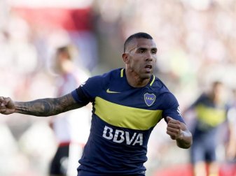Die Mannschaft von Boca Juniors um ihren Stürmerstar Carlos Tevez holen zum 33. Mal die argentinische Meisterschaft. Foto: D. Fernandez/EFE Die Mannschaft von Boca Juniors um ihren Stürmerstar Carlos Tevez holen zum 33. Mal die argentinische Meisterschaft. Foto: D. Fernandez/EFE