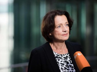 Hat das Einreiseverbot für ARD-Experte Hajo Seppelt heftig kritisiert: Sportausschuss-Vorsitzende Dagmar Freitag. Foto: Gregor Fischer Hat das Einreiseverbot für ARD-Experte Hajo Seppelt heftig kritisiert: Sportausschuss-Vorsitzende Dagmar Freitag. Foto: Gregor Fischer