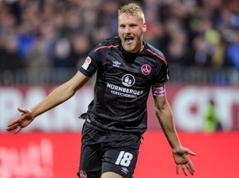 Nürnberger Erfolgsgarant: FCN-Kapitän Hanno Behrens. Foto: Axel Heimken Nürnberger Erfolgsgarant: FCN-Kapitän Hanno Behrens. Foto: Axel Heimken