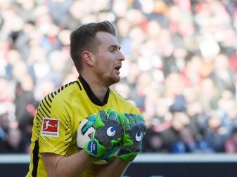 Frankfurts Torwart Lukas Hradecky spricht von einer «katstrophalen Leistung». Foto: Marijan Murat Frankfurts Torwart Lukas Hradecky spricht von einer «katstrophalen Leistung». Foto: Marijan Murat