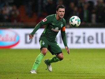 Zlatko Junuzovic unterschreibt in Salzburg bis 2021 Zlatko Junuzovic unterschreibt in Salzburg bis 2021