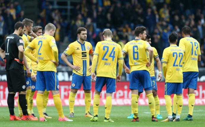Braunschweig verabschiedet sich in die dritte Liga