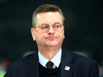 Grindel kritisiert Özil und Gündogan für Erdogan-Besuch Grindel kritisiert Özil und Gündogan für Erdogan-Besuch