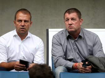 Strunz (r.) verlässt den Doppelpass als Sport1-Experte