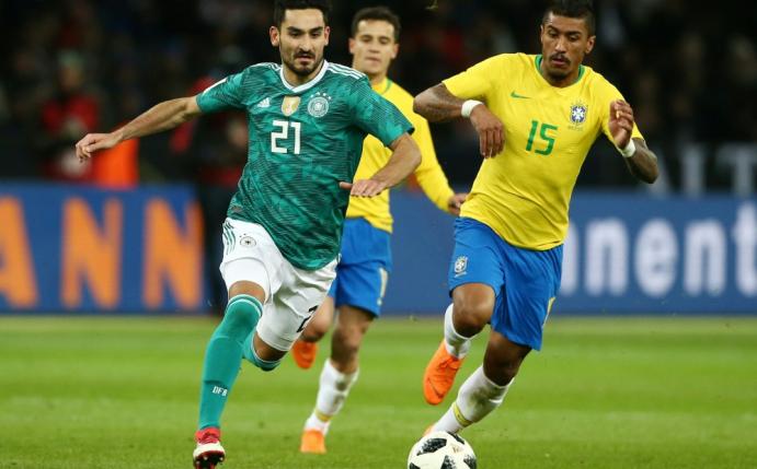 Gündogan (l.) äußerte sich zum Treffen mit Erdogan