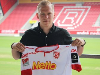 Nandzik verlängert in Regensburg bis 2022 Nandzik verlängert in Regensburg bis 2022