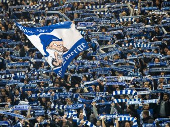 Schiphorst erhielt von den Mitgliedern einen Denkzettel Schiphorst erhielt von den Mitgliedern einen Denkzettel