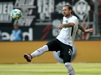 Eintracht Frankfurts Russ will alles für den Sieg geben Eintracht Frankfurts Russ will alles für den Sieg geben
