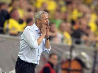 Will sich nicht an Spekulationen über einen möglichen Wechsel zum BVB beteiligen: Nizza-Coach Lucien Favre. Foto: Maja Hitij