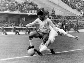 Weltmeister Wilson stirbt im Alter von 83 Jahren Weltmeister Wilson stirbt im Alter von 83 Jahren