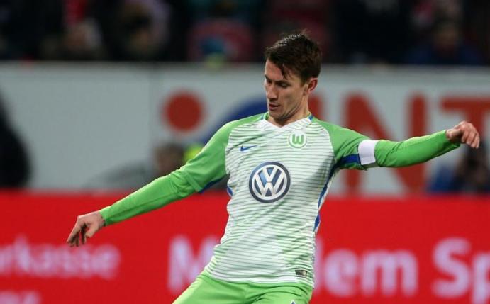 Wolfsburgs Kapitän Paul Verhaegh warnt vor Holstein Kiel. Foto: Thomas Frey