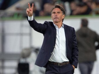 Das Team von Bruno Labbadia hat nach dem 3:1 im Hinspiel gegen Kiel beste Chancen auf den Verbleib in der Bundesliga. Foto: Swen Pförtner Das Team von Bruno Labbadia hat nach dem 3:1 im Hinspiel gegen Kiel beste Chancen auf den Verbleib in der Bundesliga. Foto: Swen Pförtner