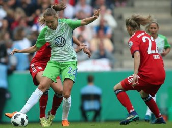 Wolfsburg gewinnt den DFB-Pokal nach Elfmeterschießen Wolfsburg gewinnt den DFB-Pokal nach Elfmeterschießen