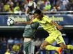 Musste gegen den FC Villarreal zweimal hinter sich greifen: Real-Keeper Luca Zidane (l). Foto: JOSE M. FERNANDEZ DE VELASCO