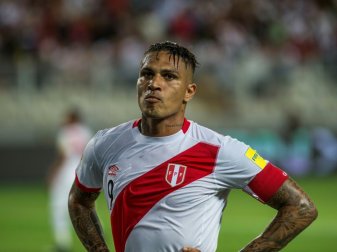 Paolo Guerrero hofft noch auf seine WM-Teilnahme Paolo Guerrero hofft noch auf seine WM-Teilnahme